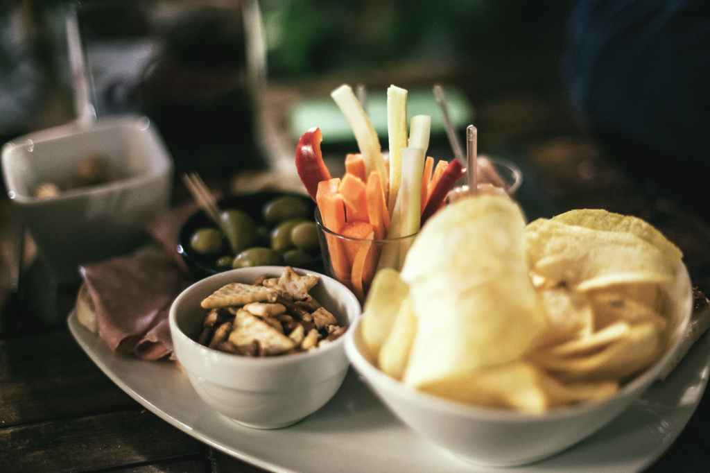 How Snacking May Be The Answer To Your Weight Problems